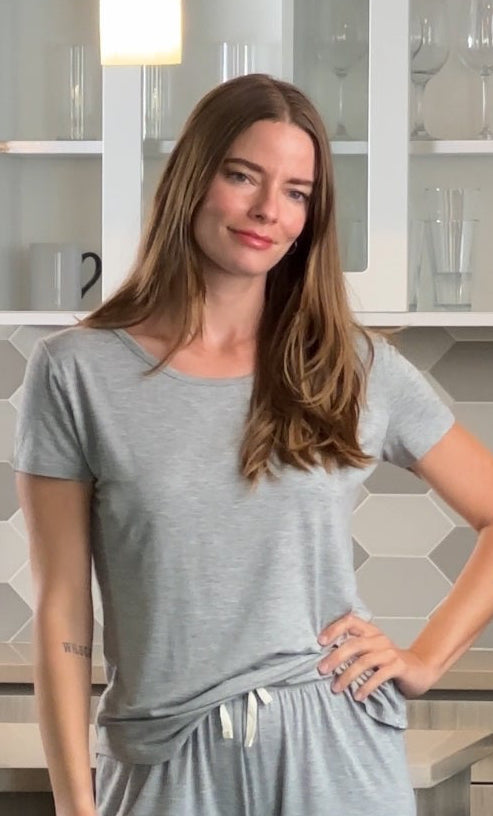Heather grey lounge short-sleeve t-shirt, scoop neck, ruched hem with drawstring